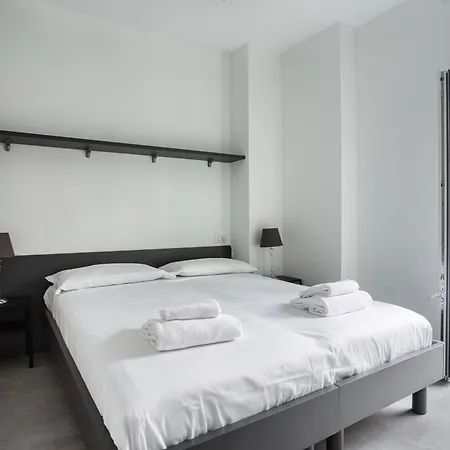 Apartamento Sleek Abode In Maciachini Milán