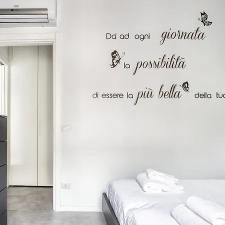 Apartamento Sleek Abode In Maciachini Milán