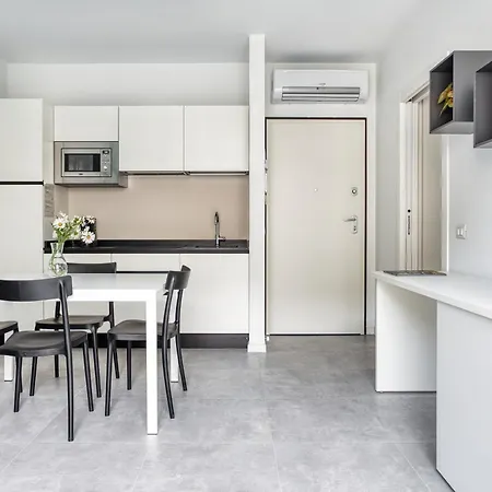 Sleek Abode In Maciachini Apartamento Milán