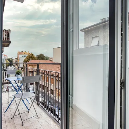 Hostmate - - Genesio -maciachini *
